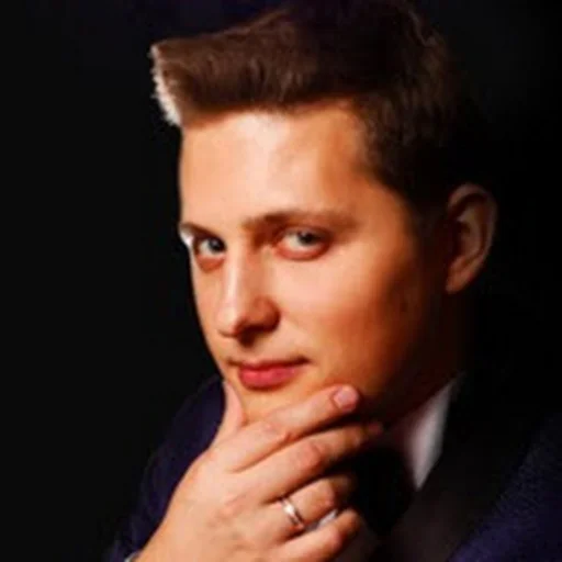 Иван Глухов